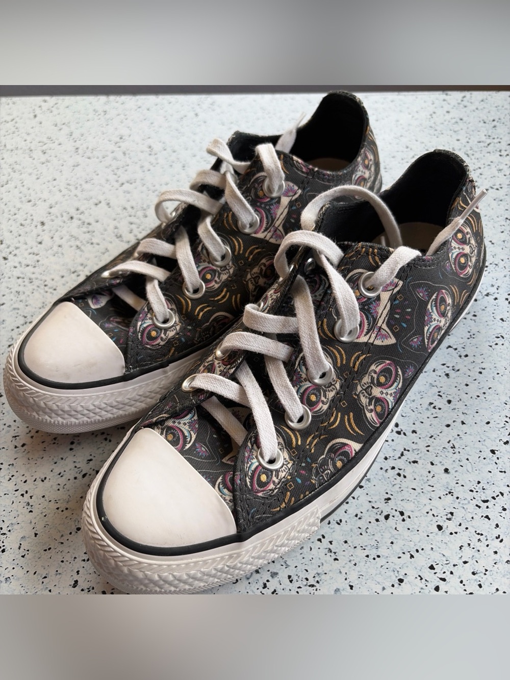 Converse all star sugar skull cat multiple color gold accents size 6 or 4